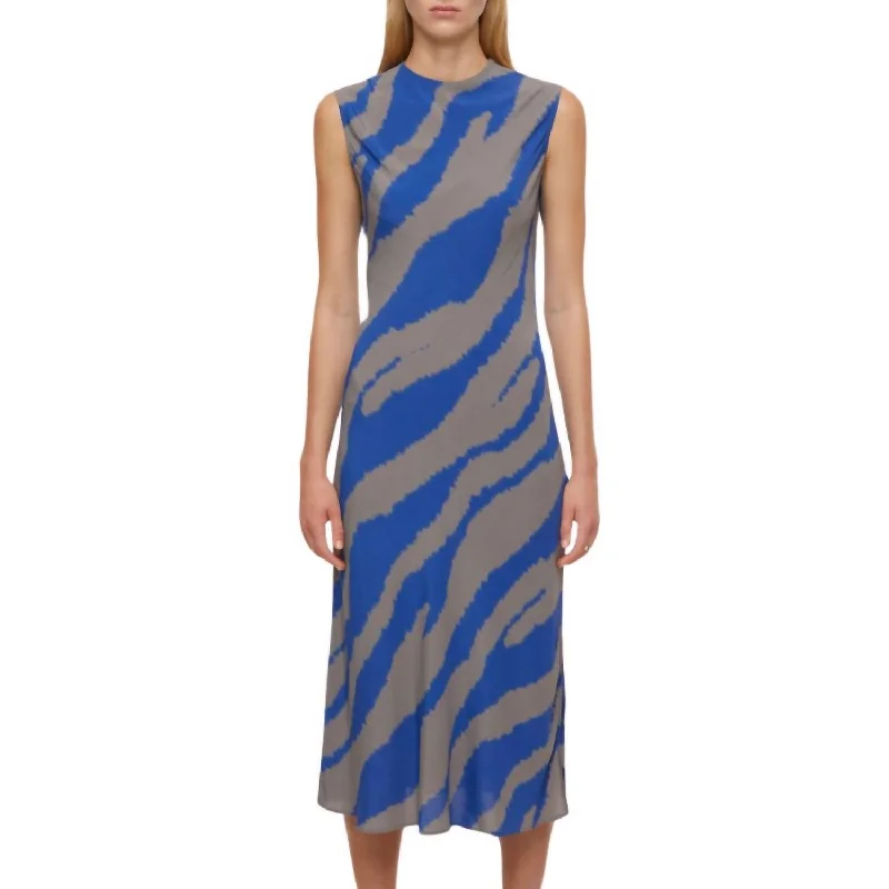 Special Offer Sleeveless Midi Dress In Forever Blue